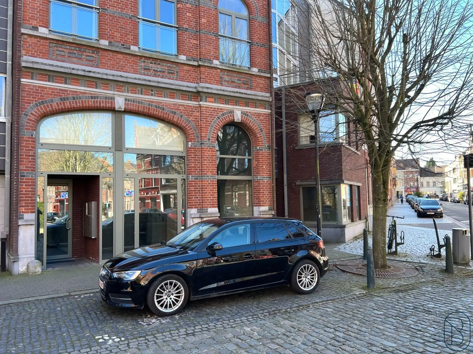 TOPGELEGEN gelijkvloers casco-kantoorruimte van 133m2, foto 4
