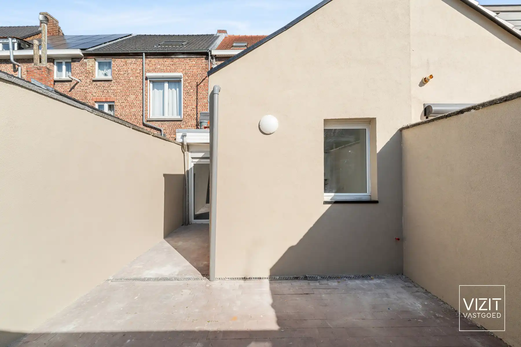 Volledig gerenoveerde woning met stadstuin foto 20