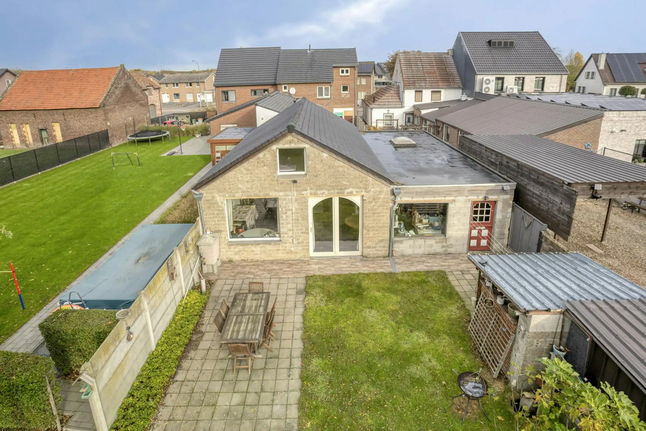 Woning met magazijn en 70 m² polyvalente ruimte in Dilsen foto 18