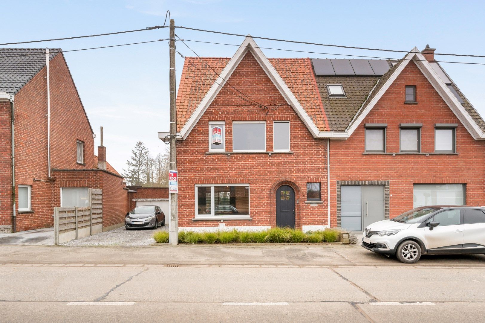 GOED ONDERHOUDEN HOB MET 3SLPKS, 2 BADKAMERS EN PRACHTIGE UITGESTREKTE TUIN foto 2