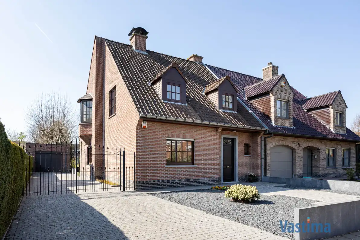 Instapklare gezinswoning met zonnige tuin, garage en topligging nabij centrum Aalst foto 2