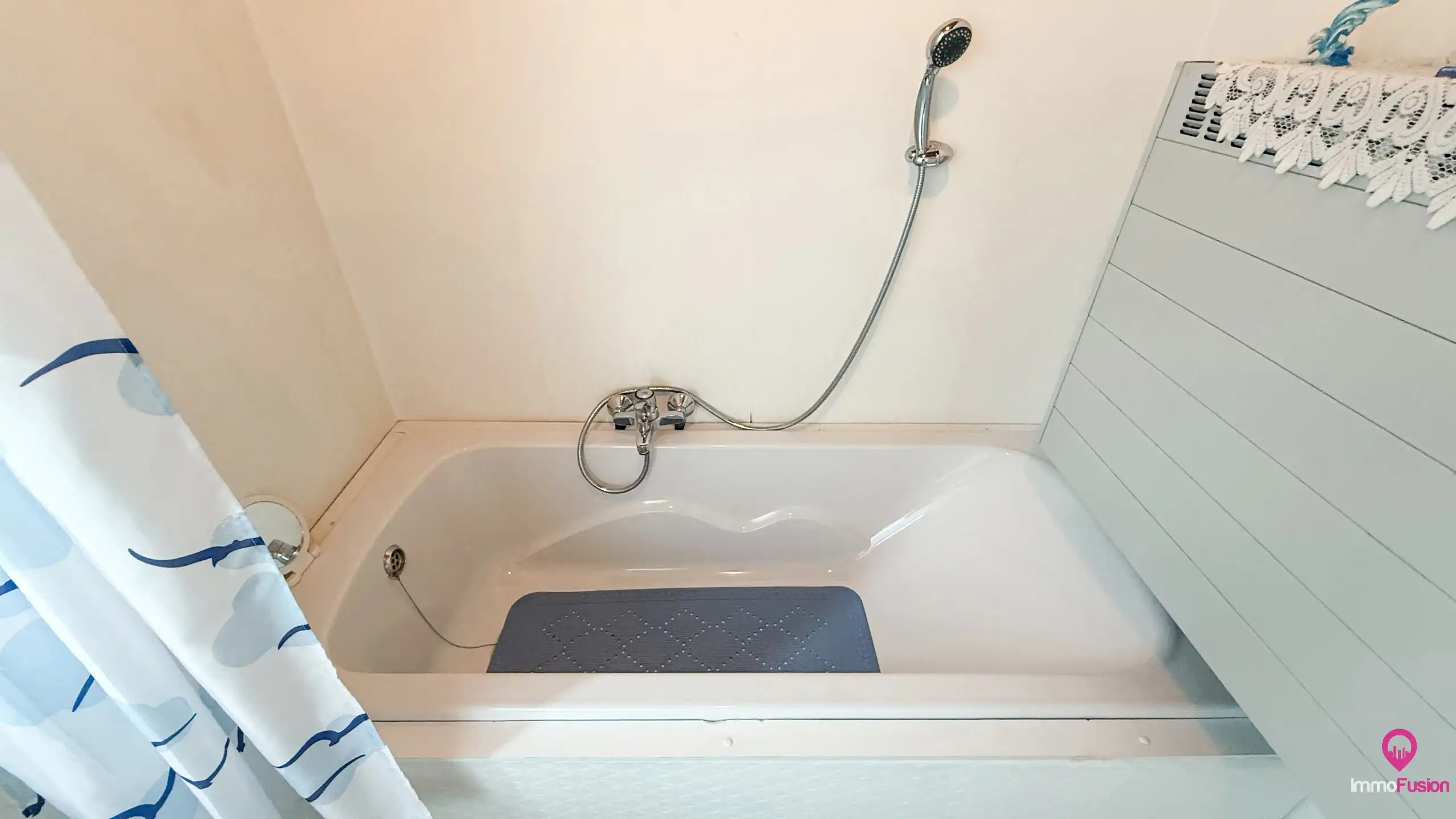 Gelijkvloerse woning met potentieel in Linkhout! foto 24