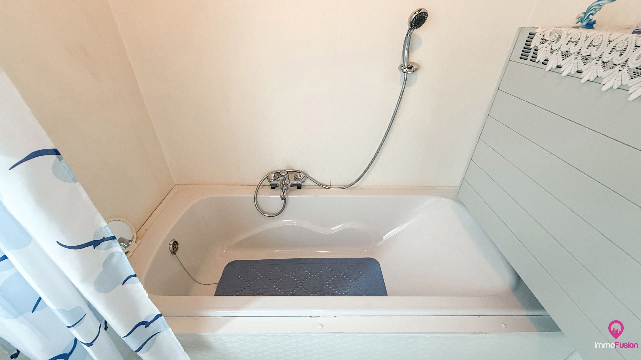 Gelijkvloerse woning met potentieel in Linkhout! foto 24