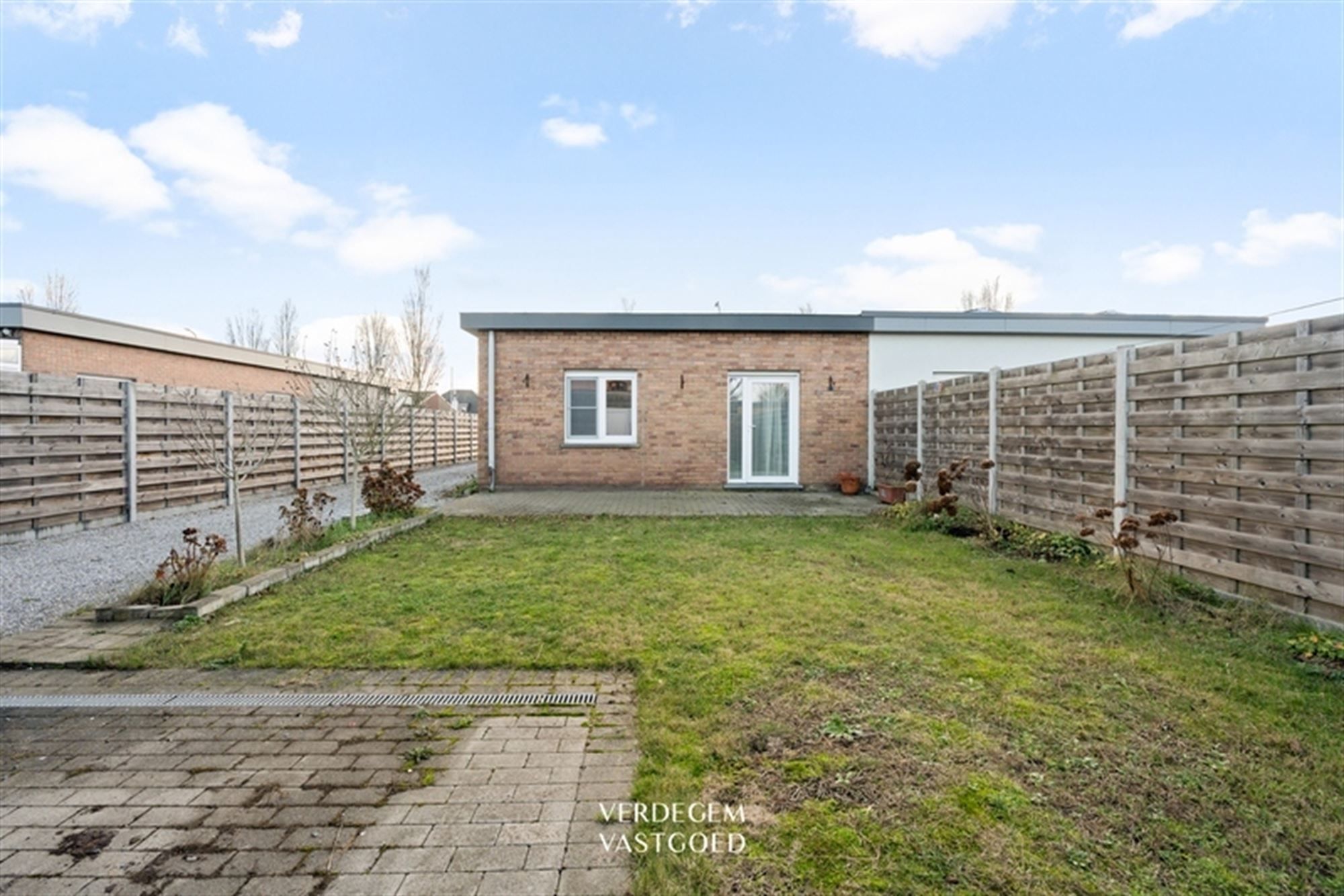 Te renoveren bungalow met 3 slaapkamers in fijne woonbuurt foto 14