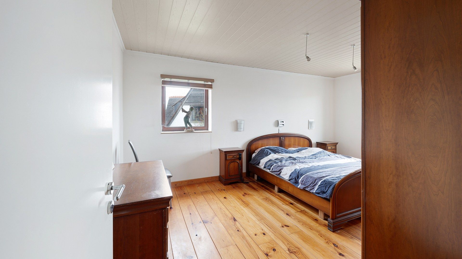 Woning met een leuke binnentuin en garage te Knokke foto 12