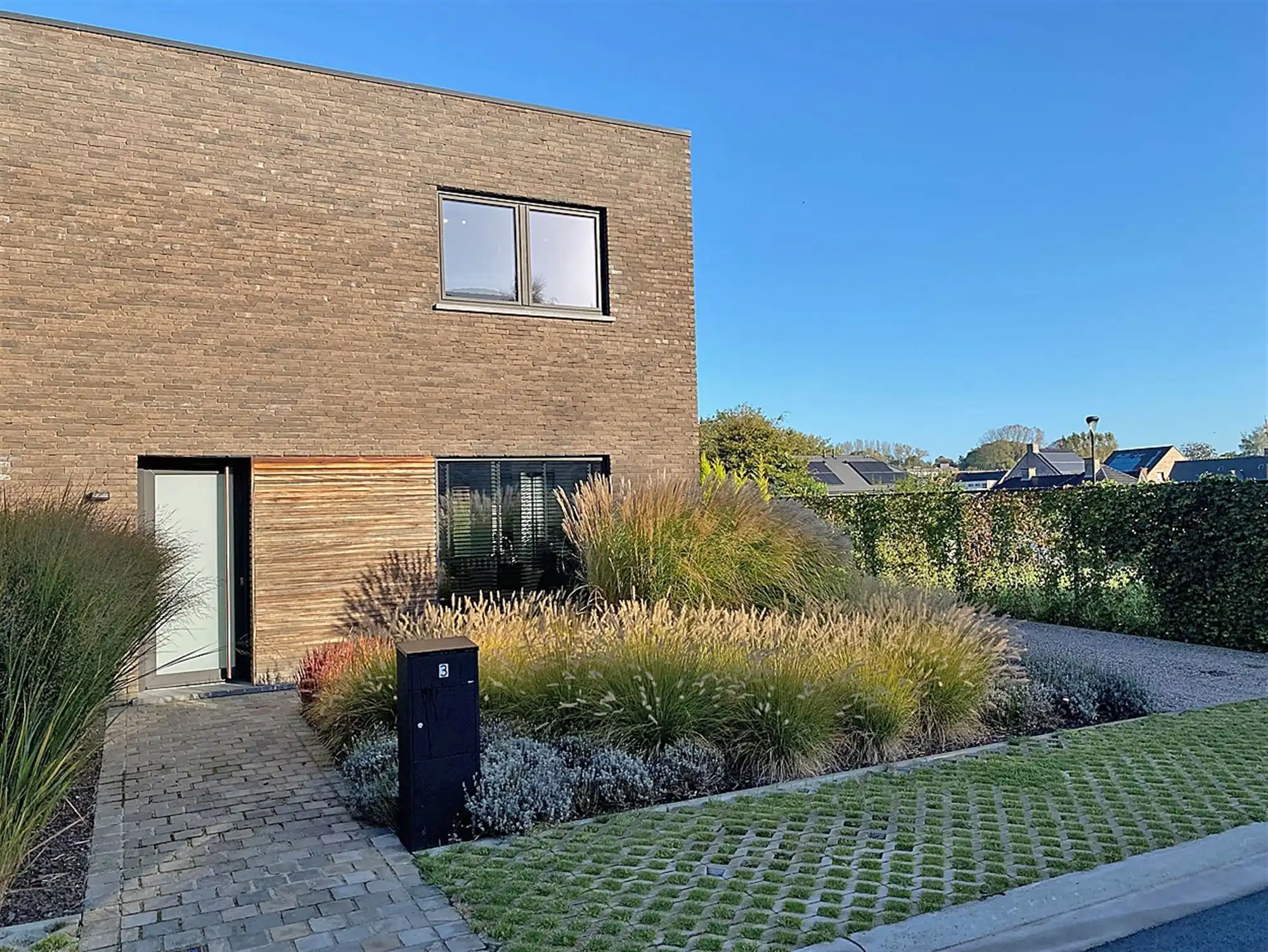 Energiezuinige WONING (HOB) met 3 SLAAPKAMERS & TUIN foto 2