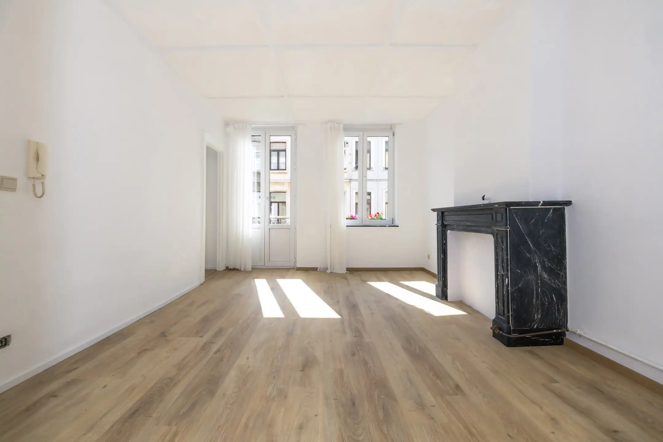 APPARTEMENTENGEBOUW MET 4 ERKENDE WOONEENHEDEN   foto 18