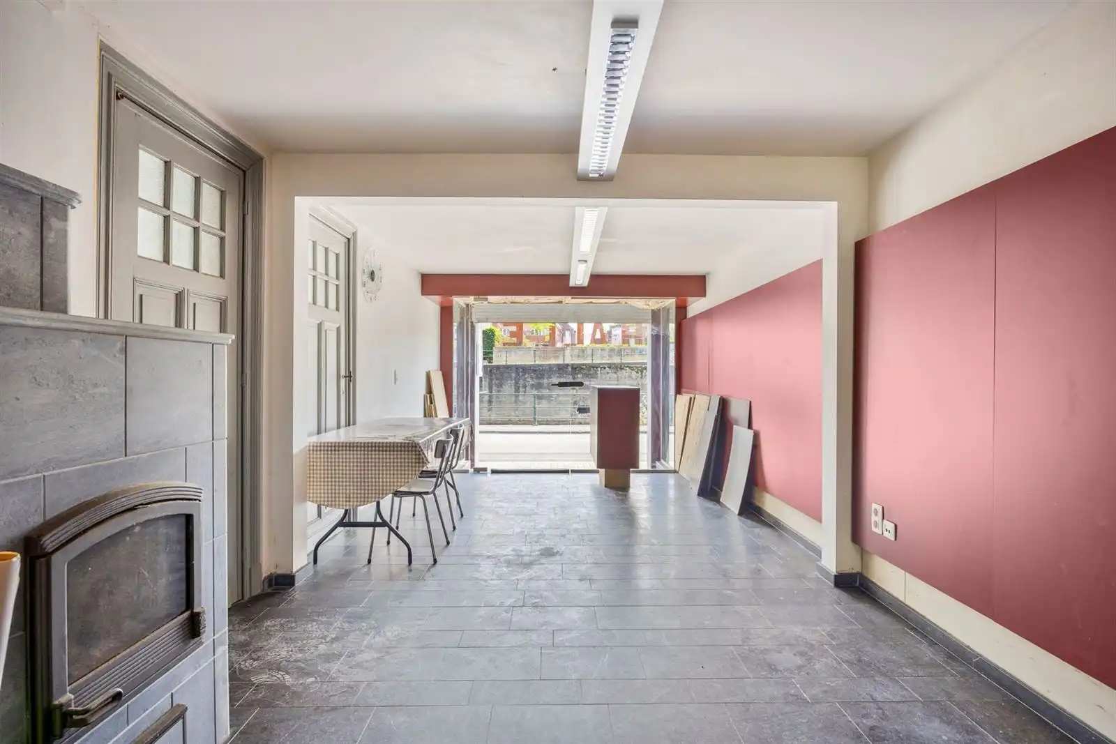 Ruime herenwoning met voormalige dokterspraktijk foto 40
