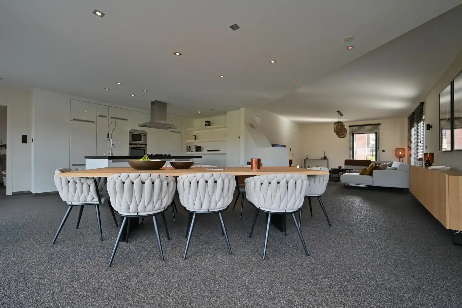 Instapklare topwoning met unieke mogelijkheden op een perceel van 11a75ca in het landelijke Neeroeteren. foto 7