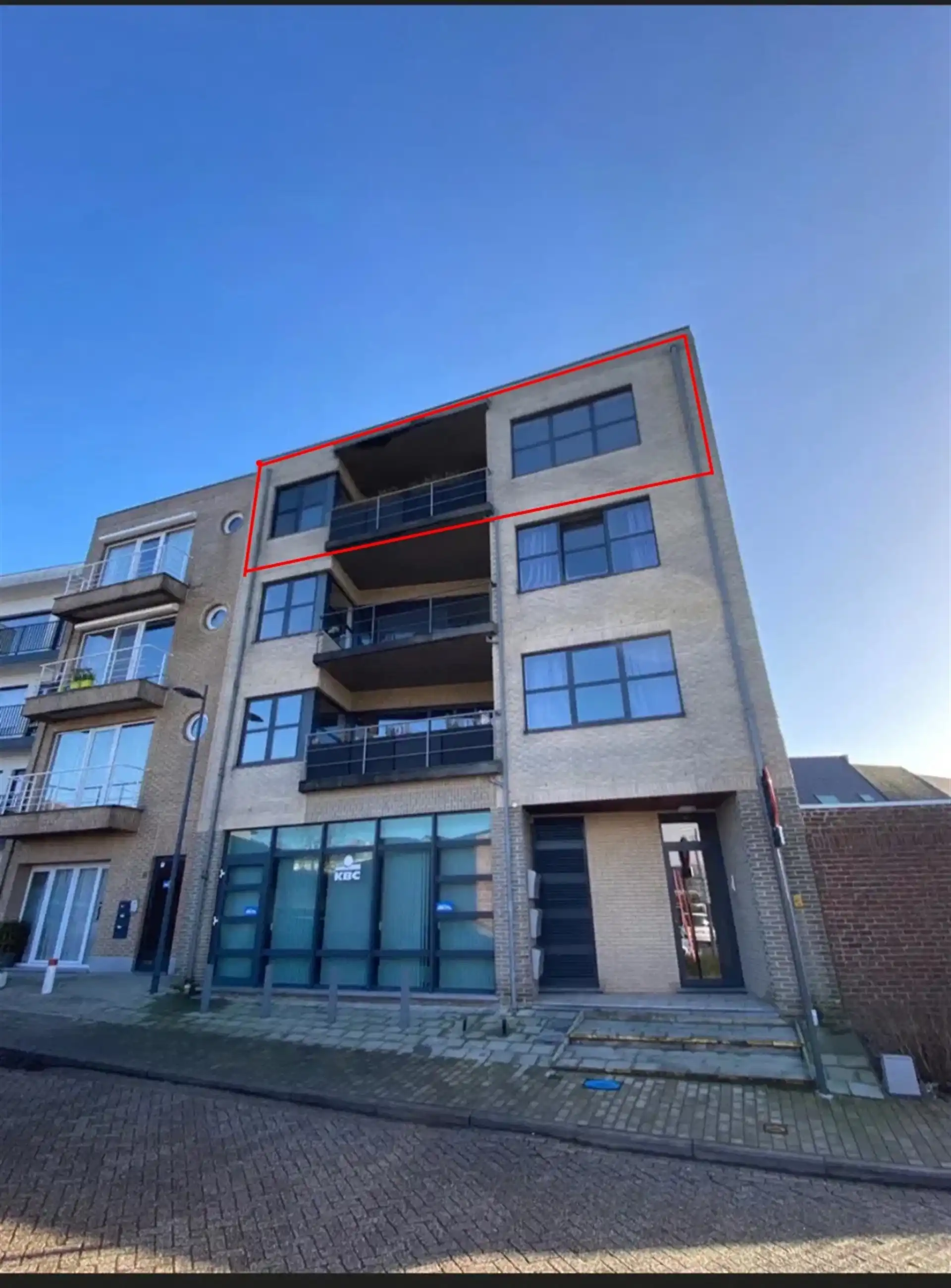 Stijlvol en lichtrijk appartement met twee terrassen en open uitzicht foto 12