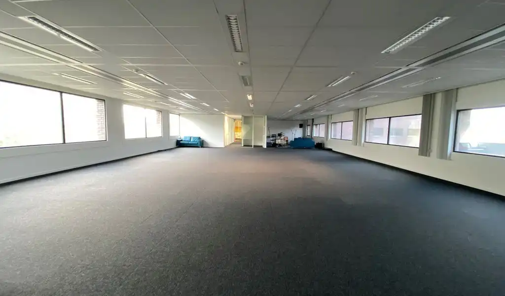 Instapklare kantoren te huur langs E313 in Herentals foto 6