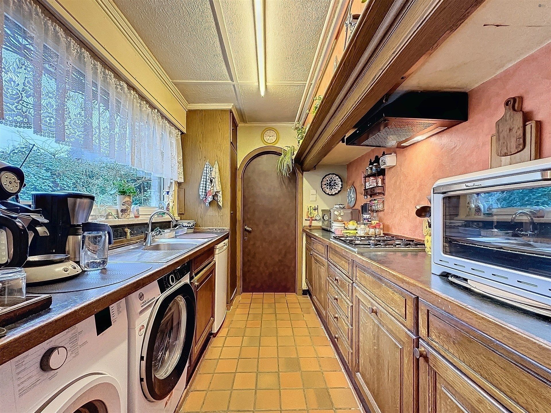 Charmante open bebouwing met ruime zonnige tuin en een aparte garage op perceel van 522m² foto 6