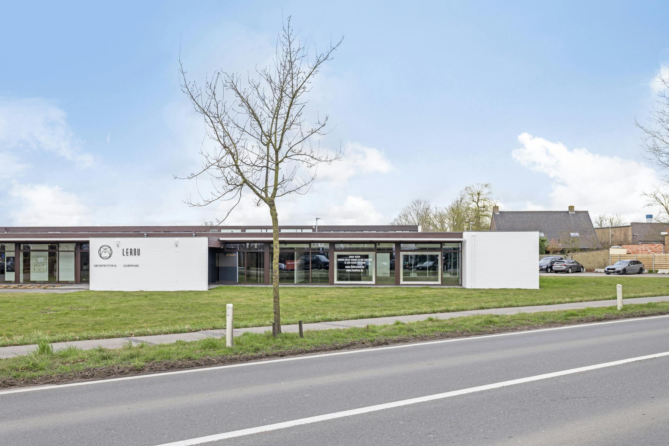 Kantoor (300 m²) Te huur te Torhoutsesteenweg, Zedelgem foto 11