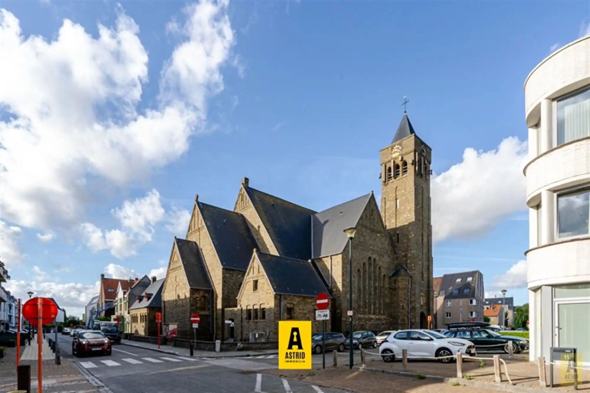 Gezellig gelijkvloers appartement met zonnig terras vlak aan zee én centraal! foto 12