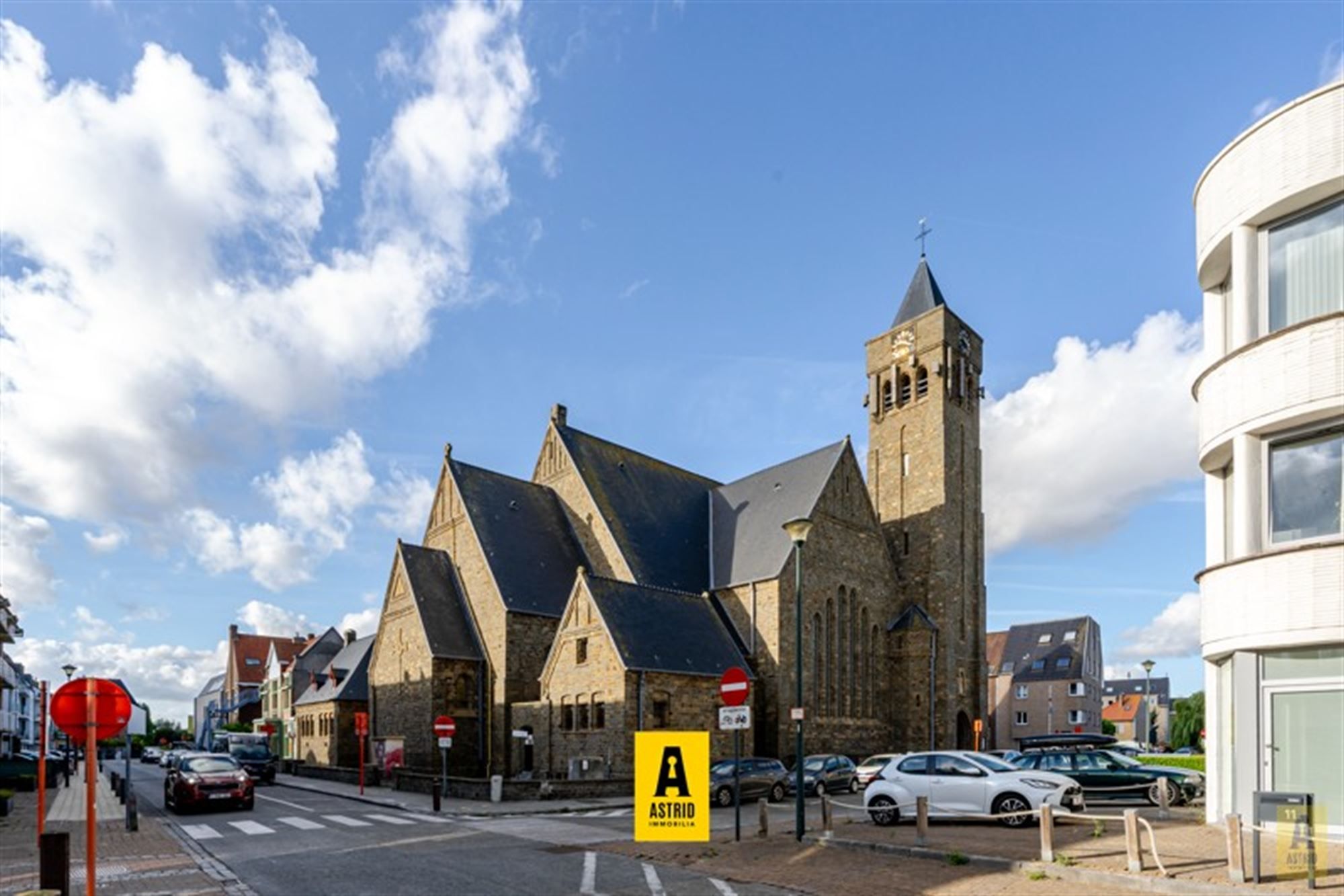 Gezellig gelijkvloers appartement met zonnig terras vlak aan zee én centraal! foto 12