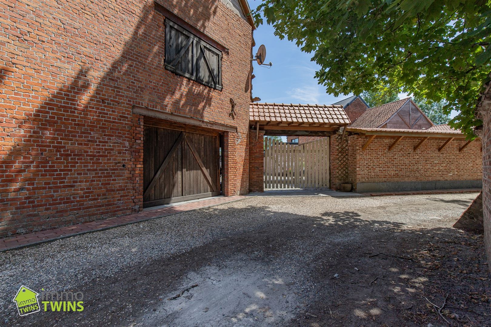 Charmante hoeve op toplocatie in Mespelare – 3177 m² perceel foto 10