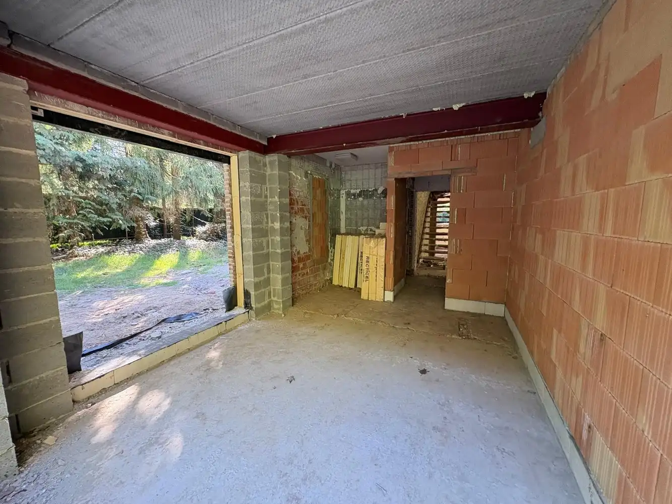 Ruime af te werken villa, aan Kluis Bolderberg foto 8