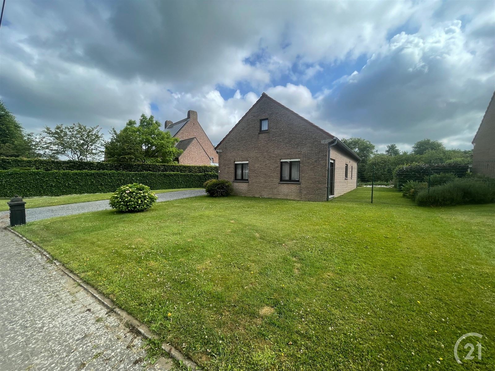 Villa met tuin op 9are74 foto 2