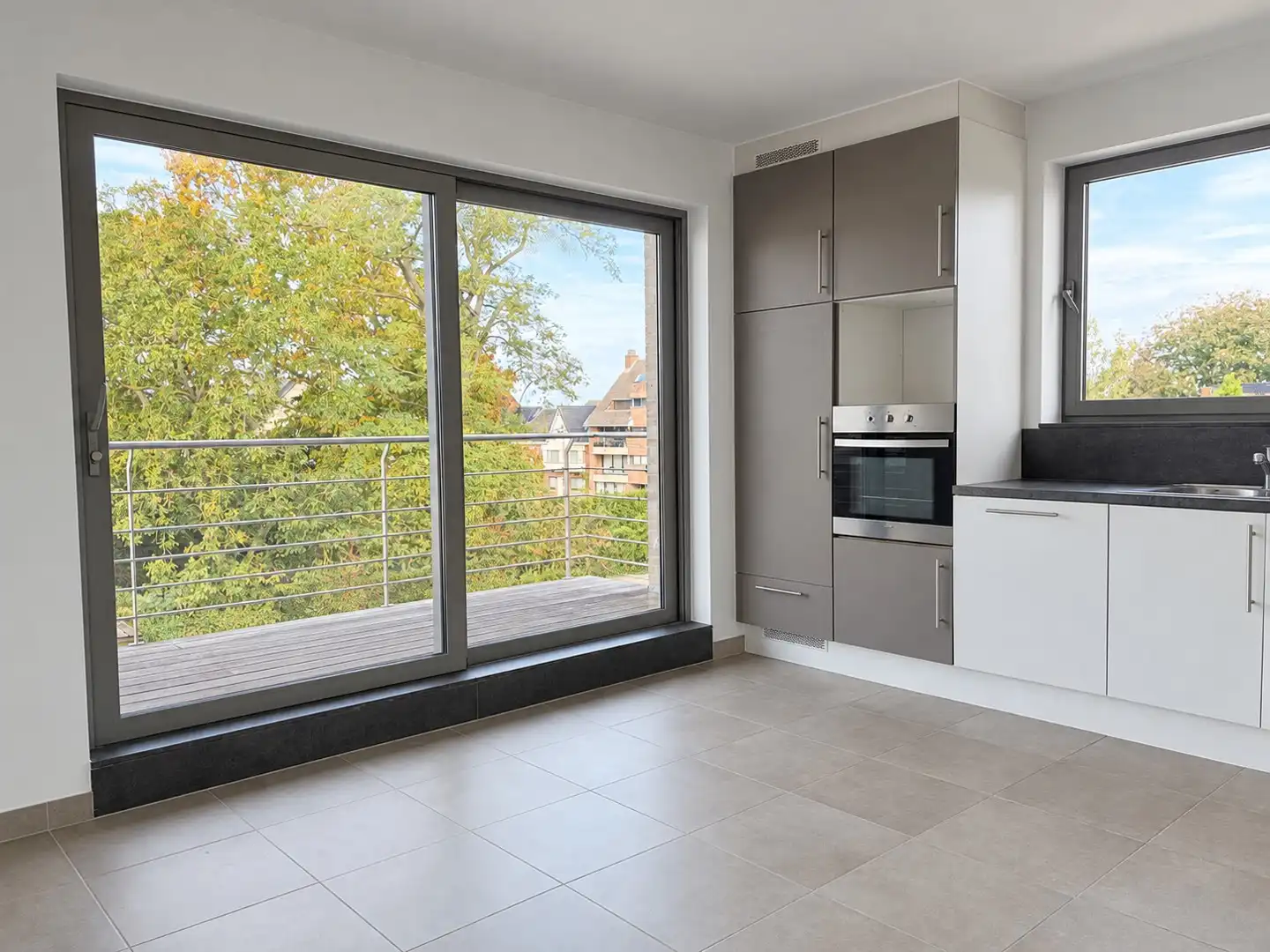 Appartement met 2 slaapkamers + garage te huur foto 5
