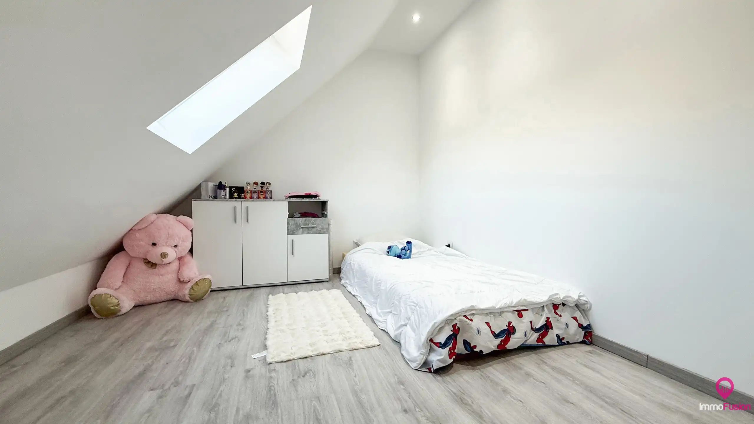 Instapklare woning met 5 slpks op riant perceel te Paal! foto 30
