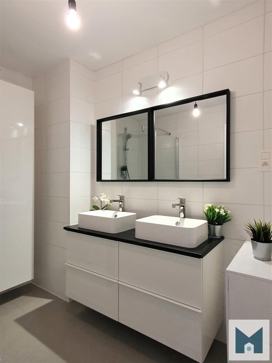 Ruim, modern appartement met 3 slpks te Buggenhout! foto 11