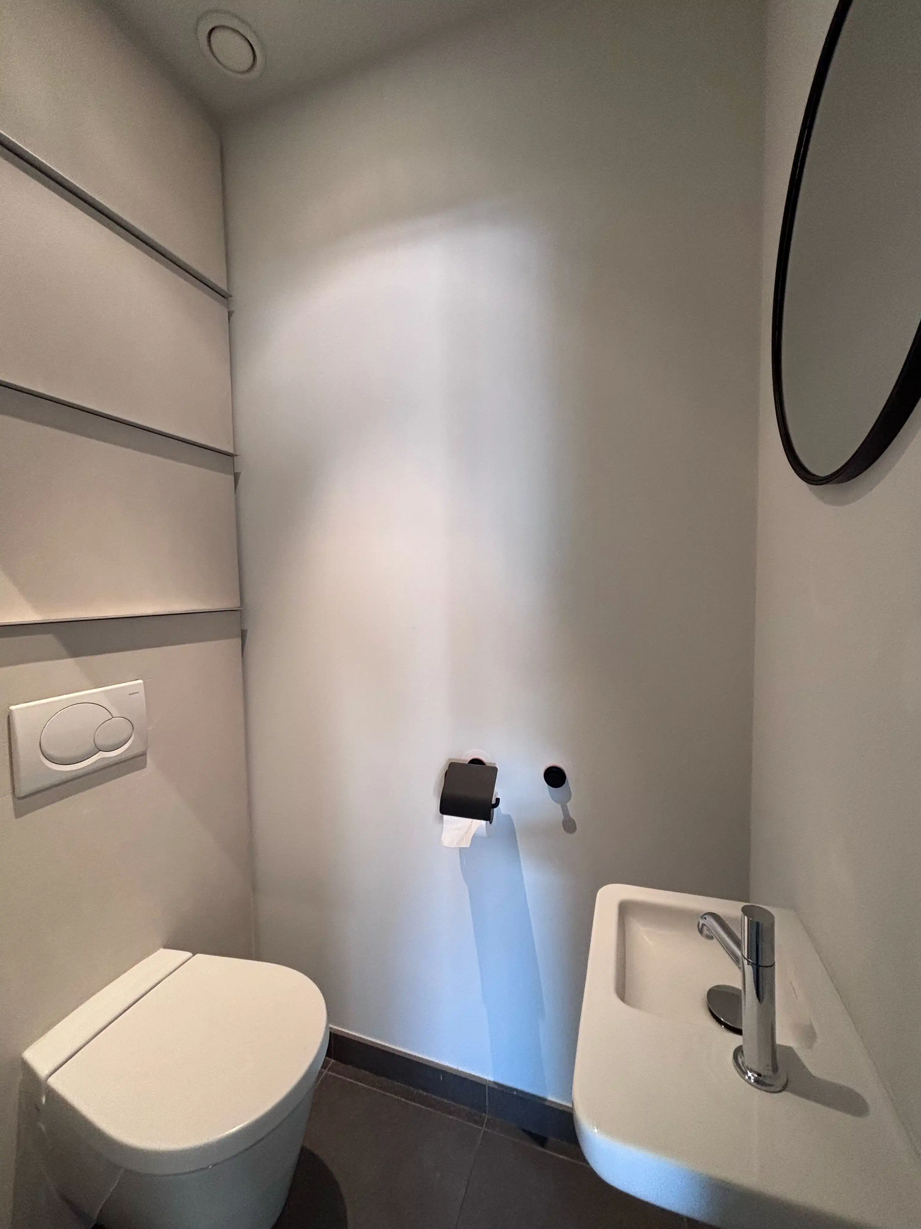 Schitterend appartement met ruim terras en privé garage foto 16
