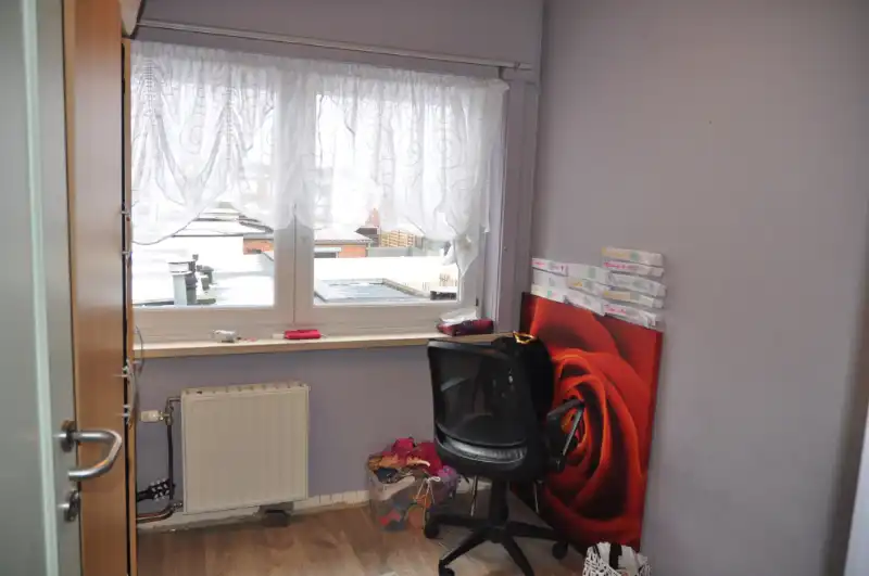 Mooi afgewerkte hoekwoning met 4 slaapkamers en uitgerust met zonnepanelen. foto 15