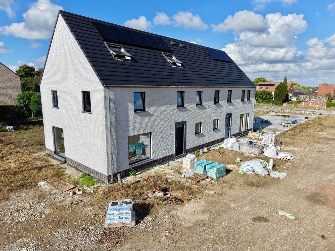 Prachtige BEN-nieuwbouwwoning met 4 slaapkamers! foto 2