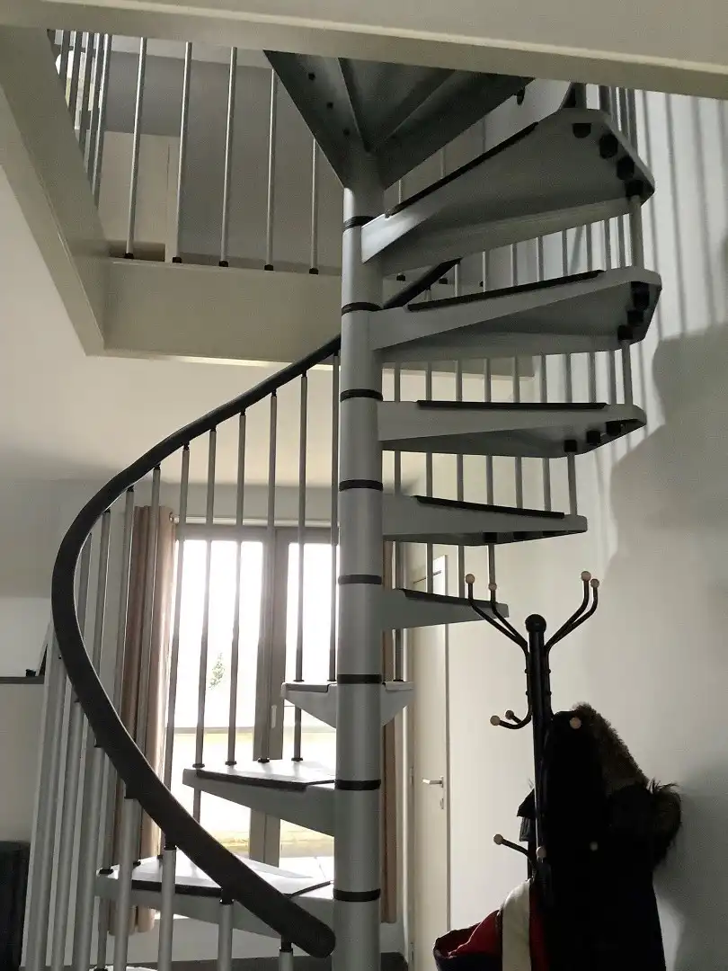 Duplex-appartement met 1 slaapkamer, terras aan voor-en achterkant apt.+ zeer mooi uitzicht foto 8