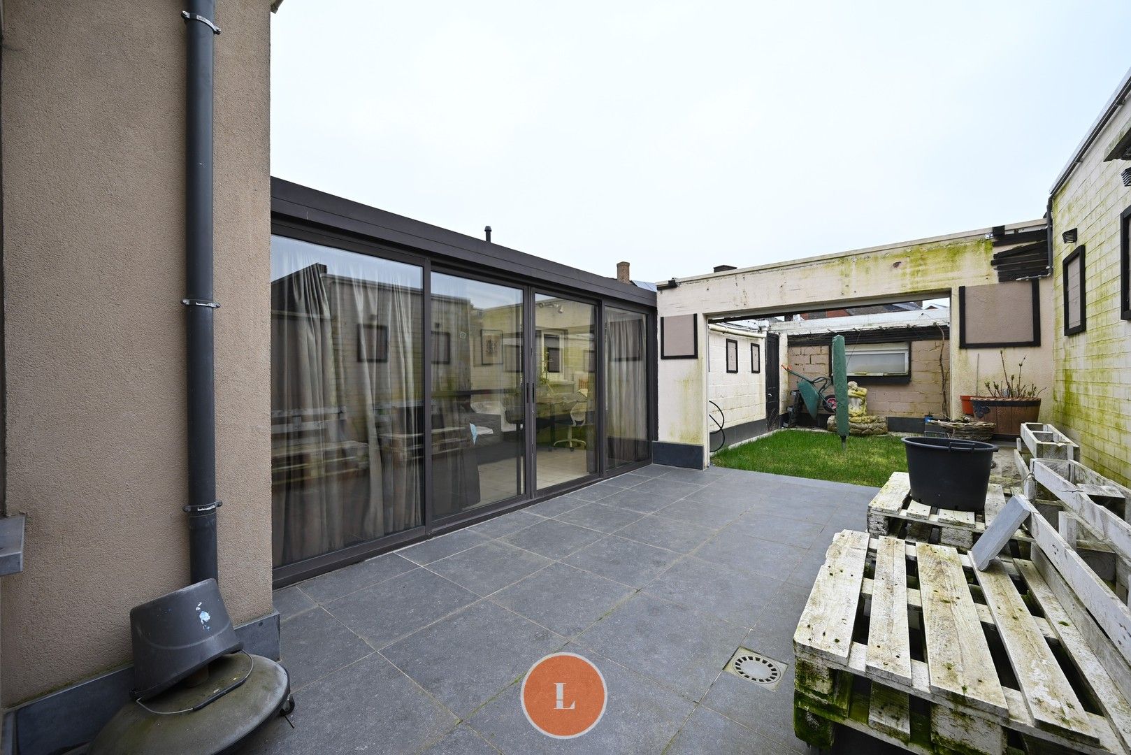 Instapklare woning met 4 slaapkamers en garage! foto 16