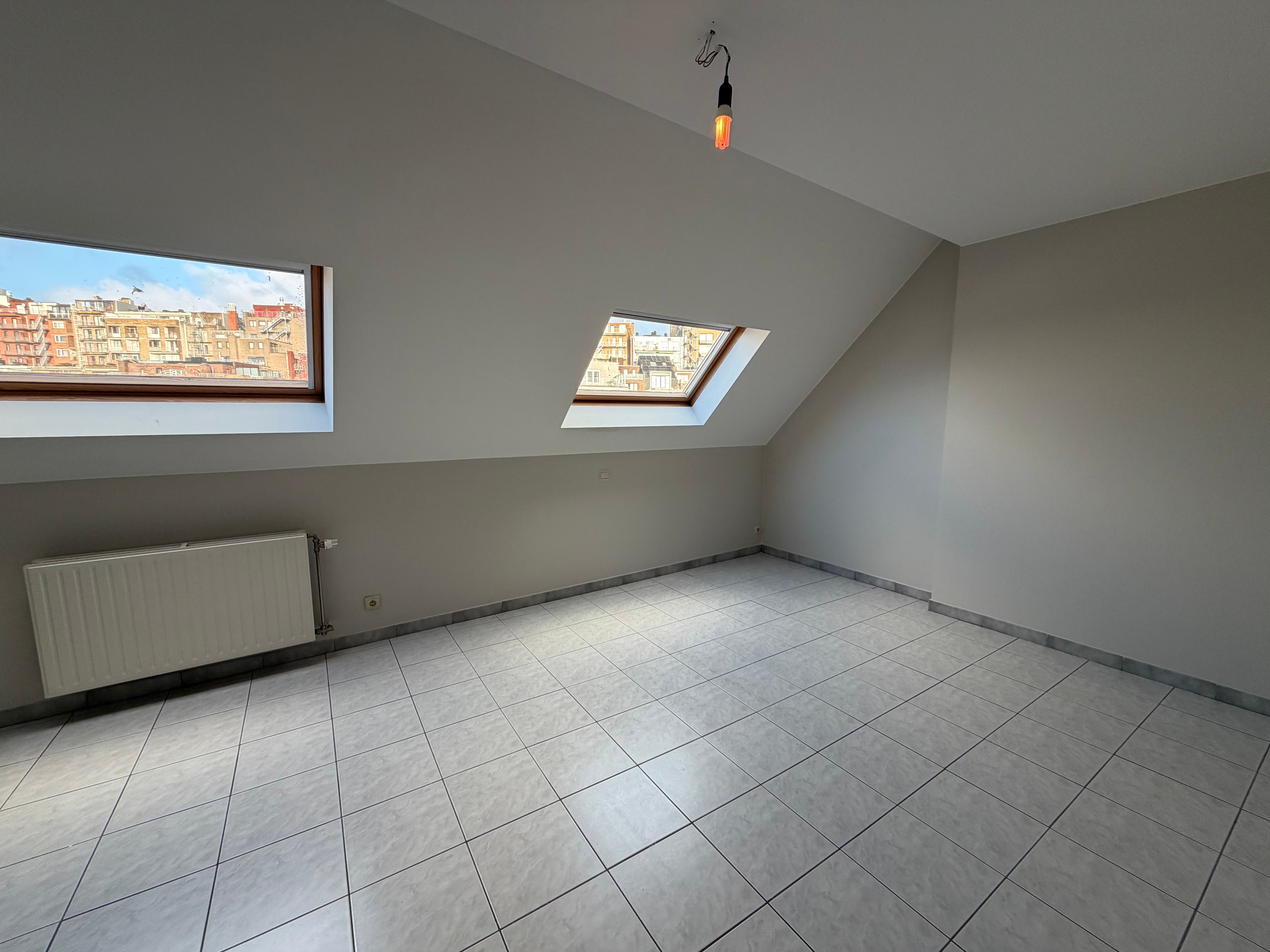 Mooi duplexappartement met drie slaapkamers en twee zongerichte terrassen. foto 24
