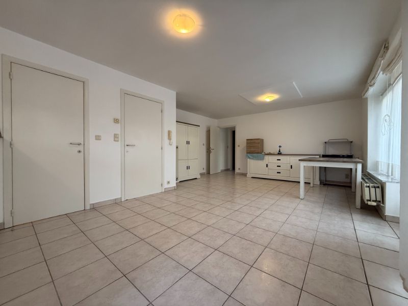 Tof en instapklaar appartement met terras nabij Houthalen-centrum foto {{pictureIndex}}