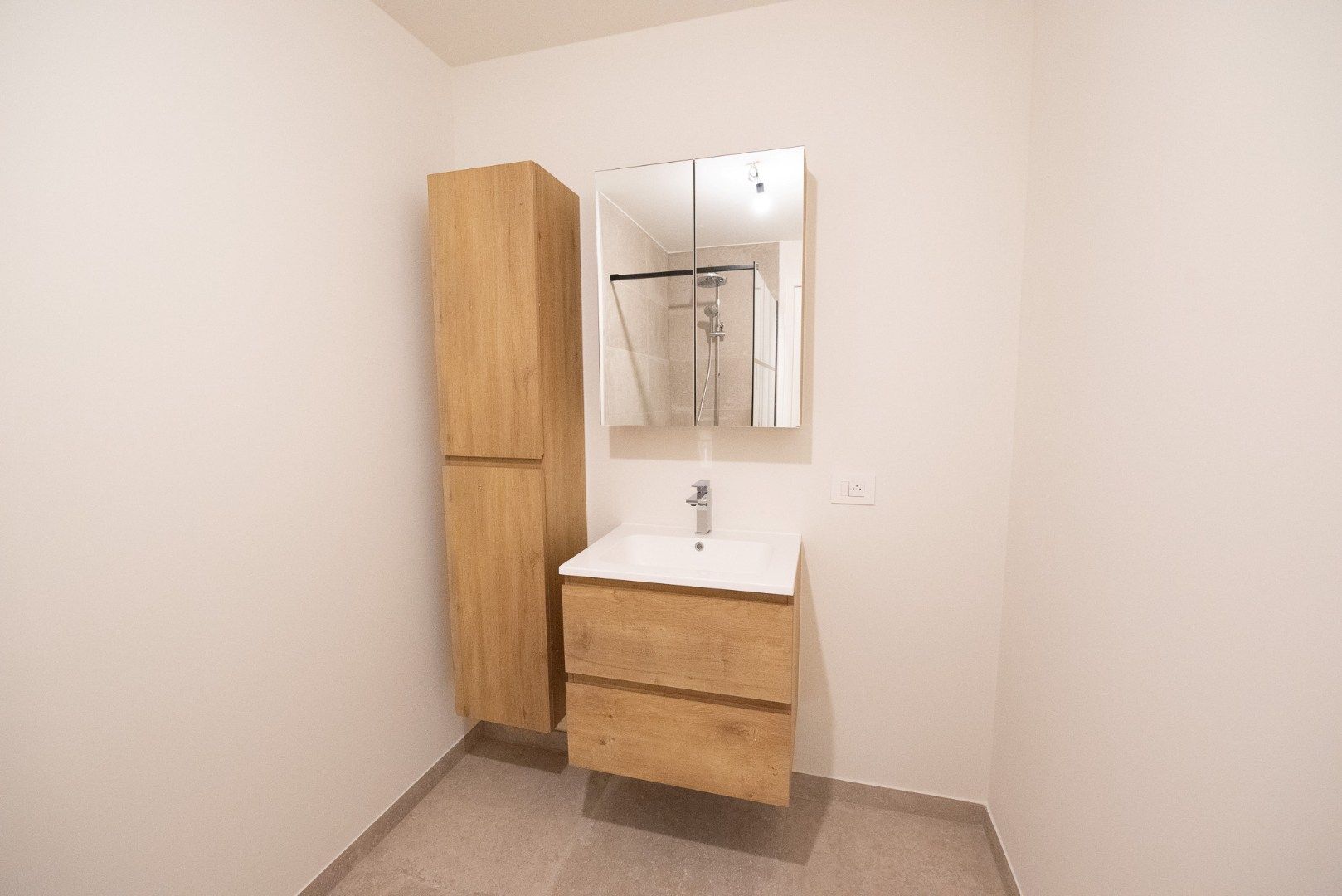 Nieuwbouwwoning met tuin en 4 slaapkamers in Zulte te huur! foto 9