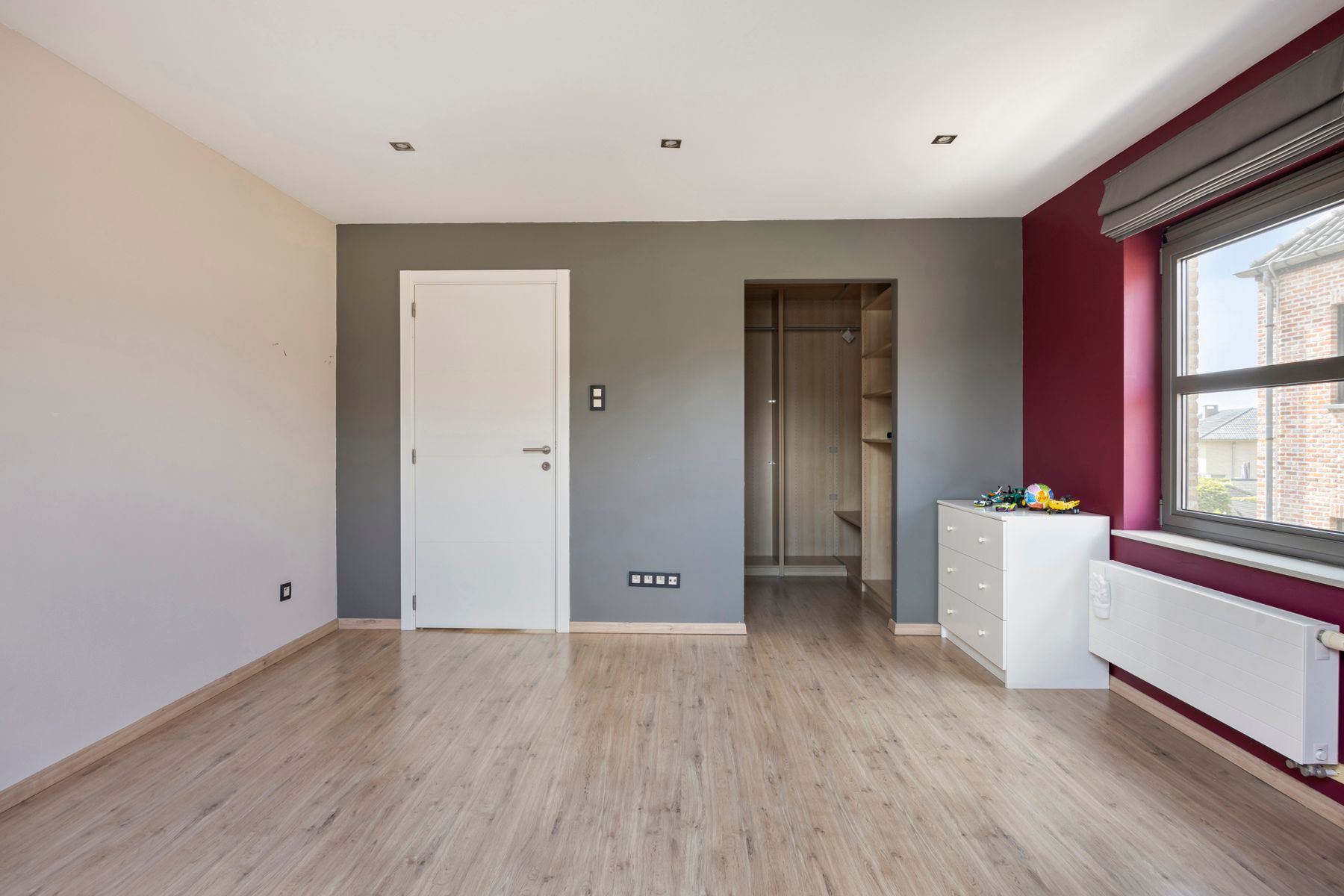 Instapklare HOB met 2 slaapkamers, garage en tuin! foto 15