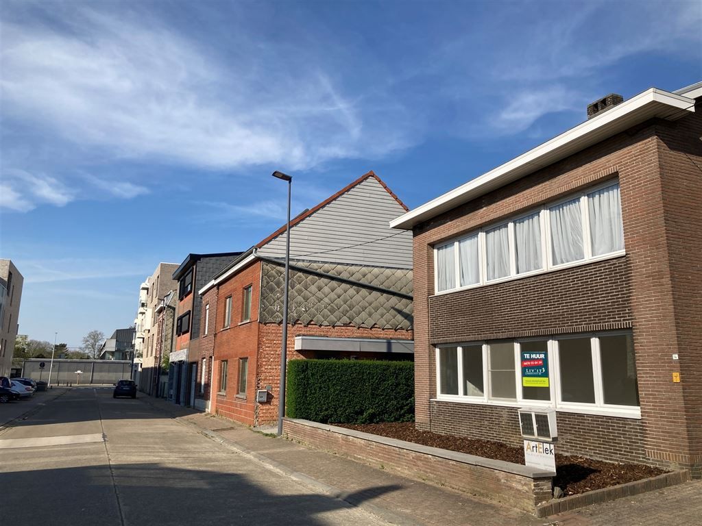 Prachtig gerenoveerd gelijkvloers appartement met 2 kamers foto 18