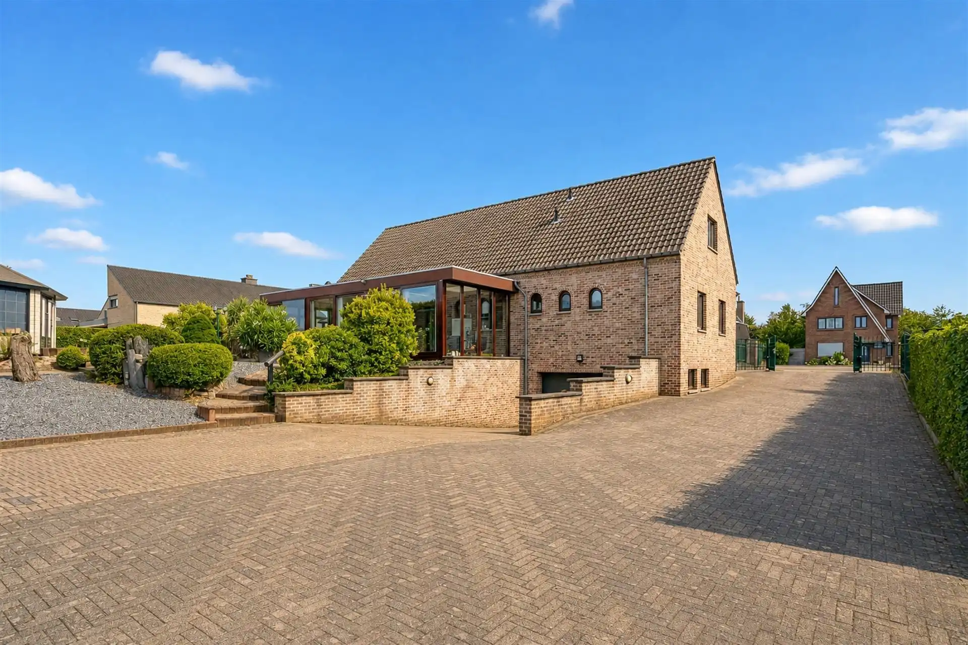 Ruime woning op een perceel van 20a! foto 47