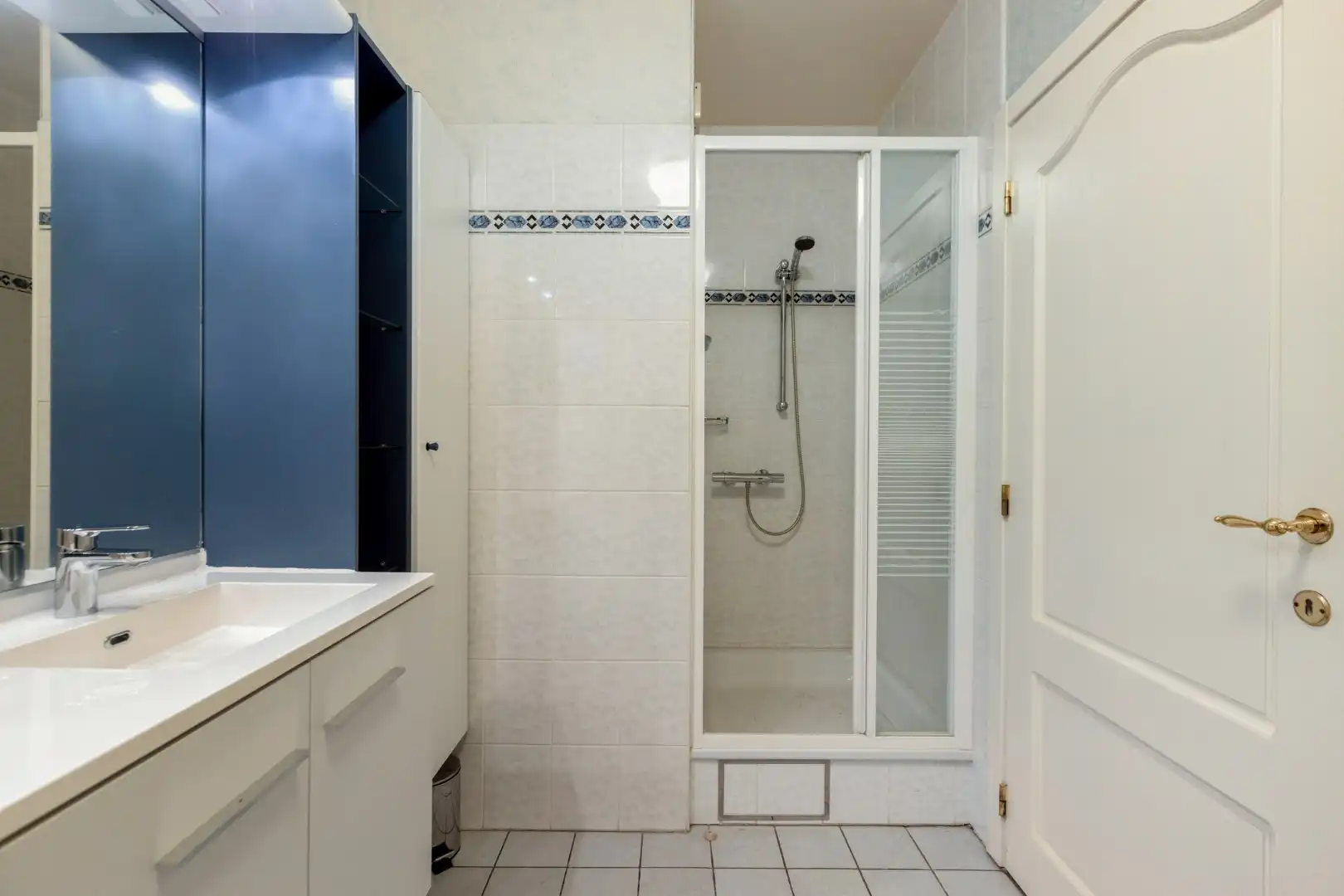 Mooi gelegen appartement met 3 slaapkamers en garage, centrum Tongeren   foto 18