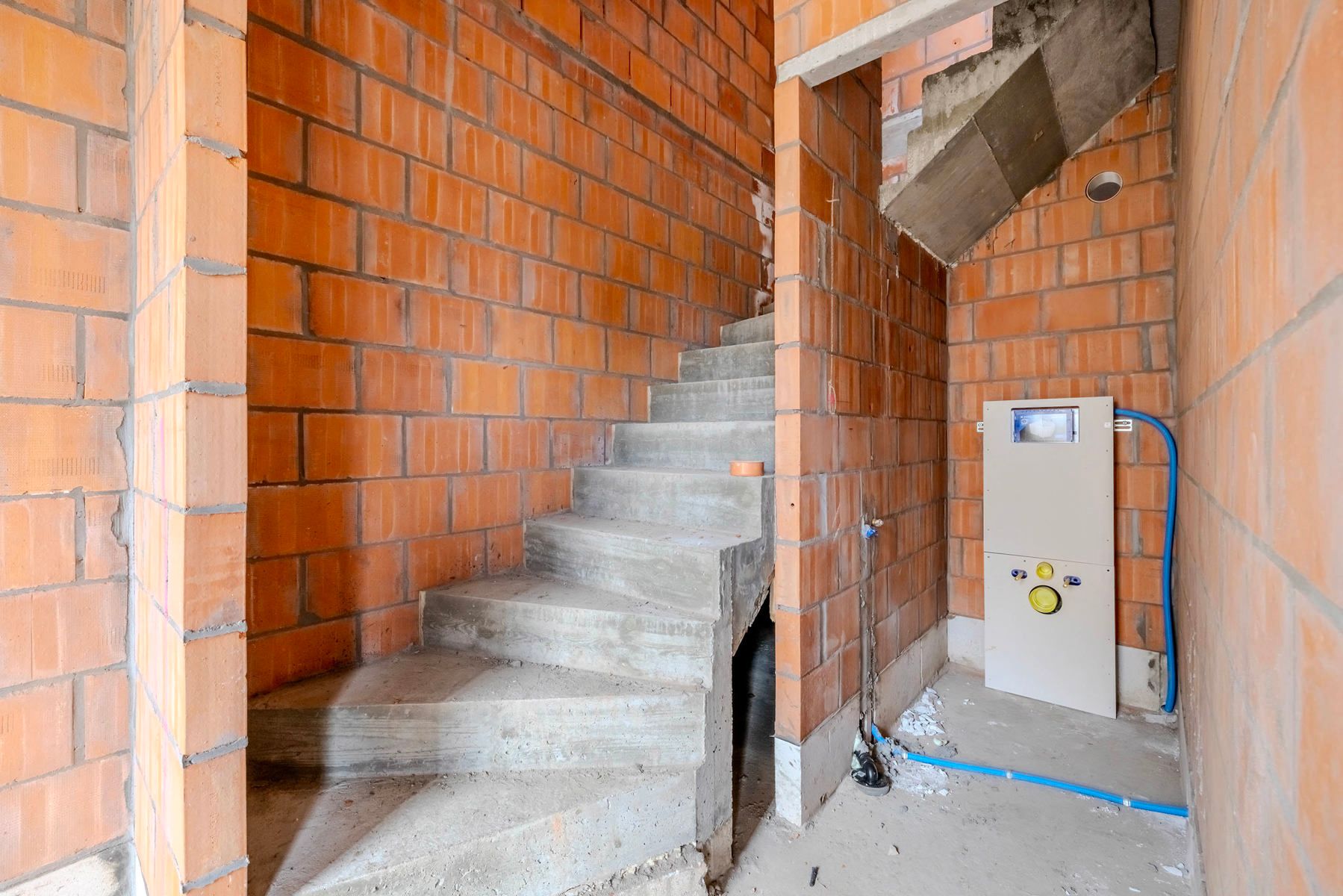 Semi-casco nieuwbouwwoning nabij centrum Nijlen met o.a. 3 slpks foto 8
