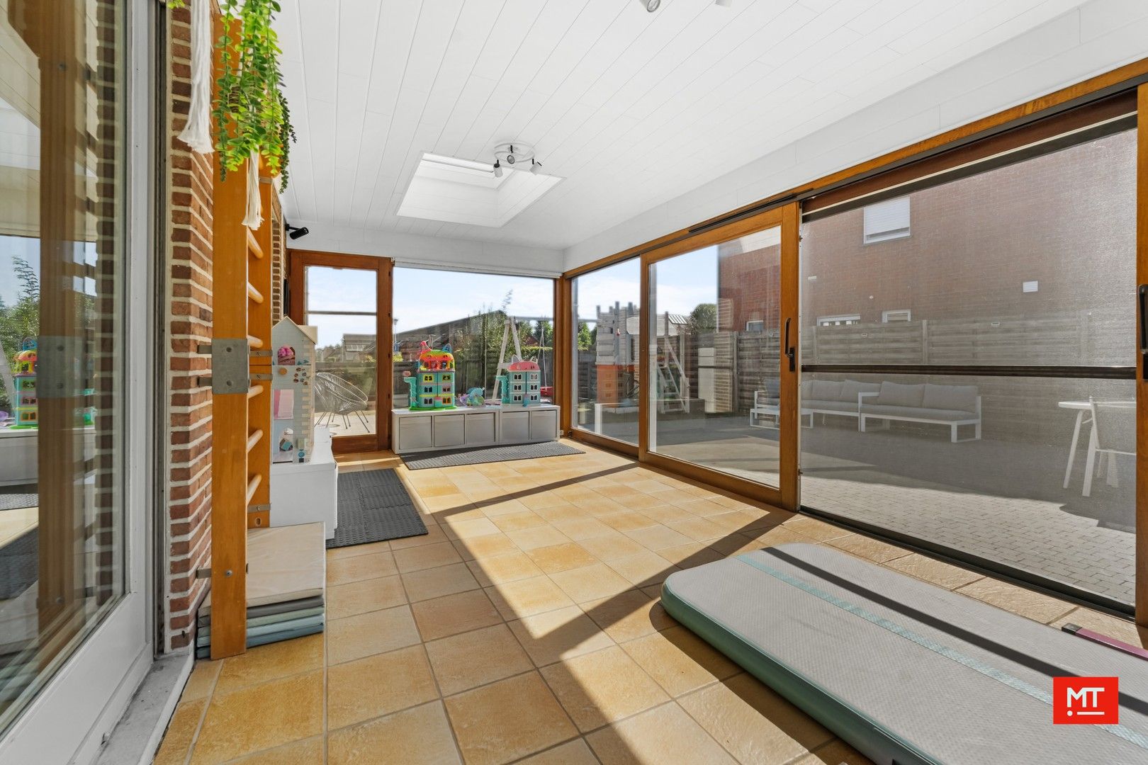 Instapklare, alleenstaande woning op een rustige locatie te Dikkebus foto 6