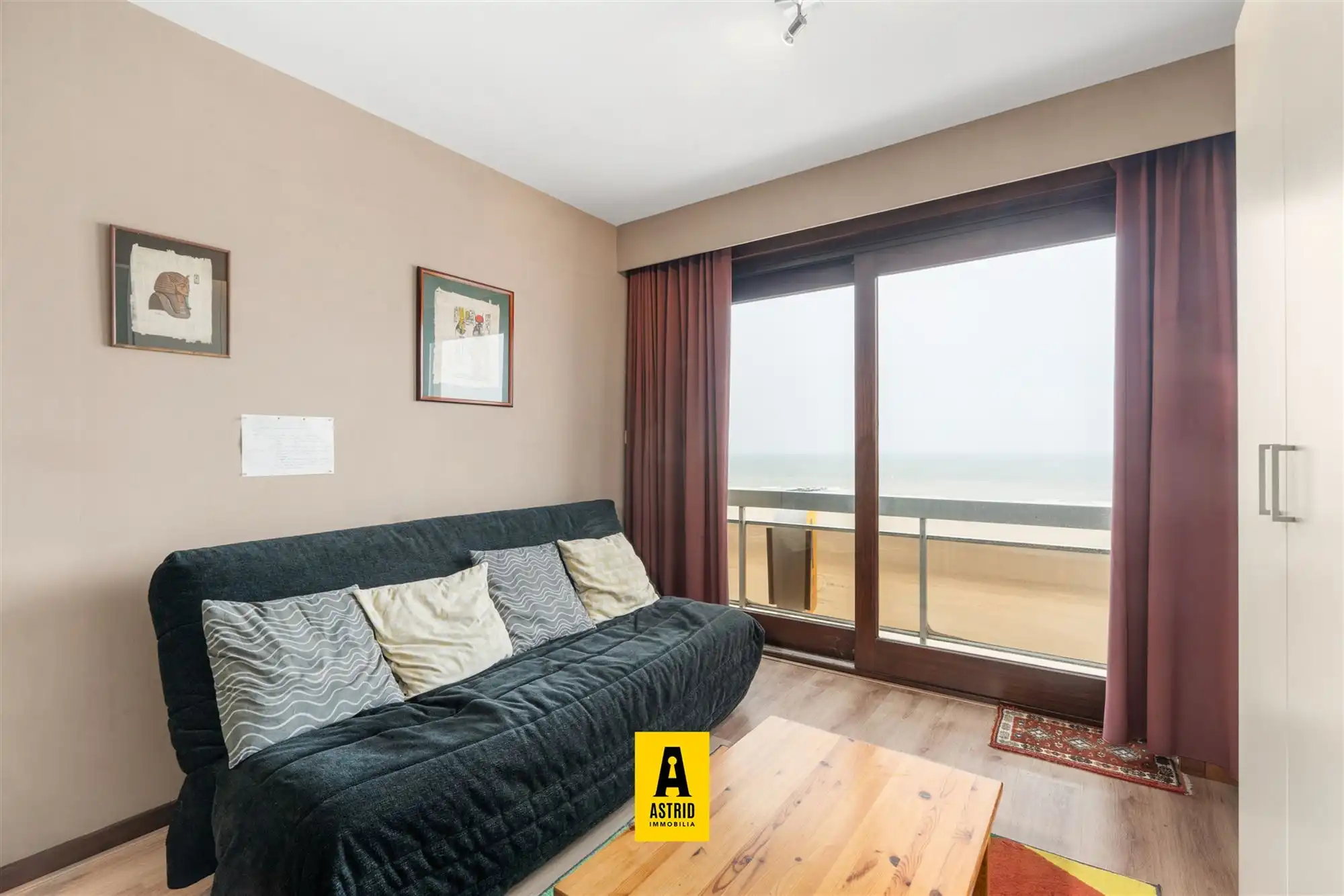 Studio met frontaal zeezicht op topligging! foto 6