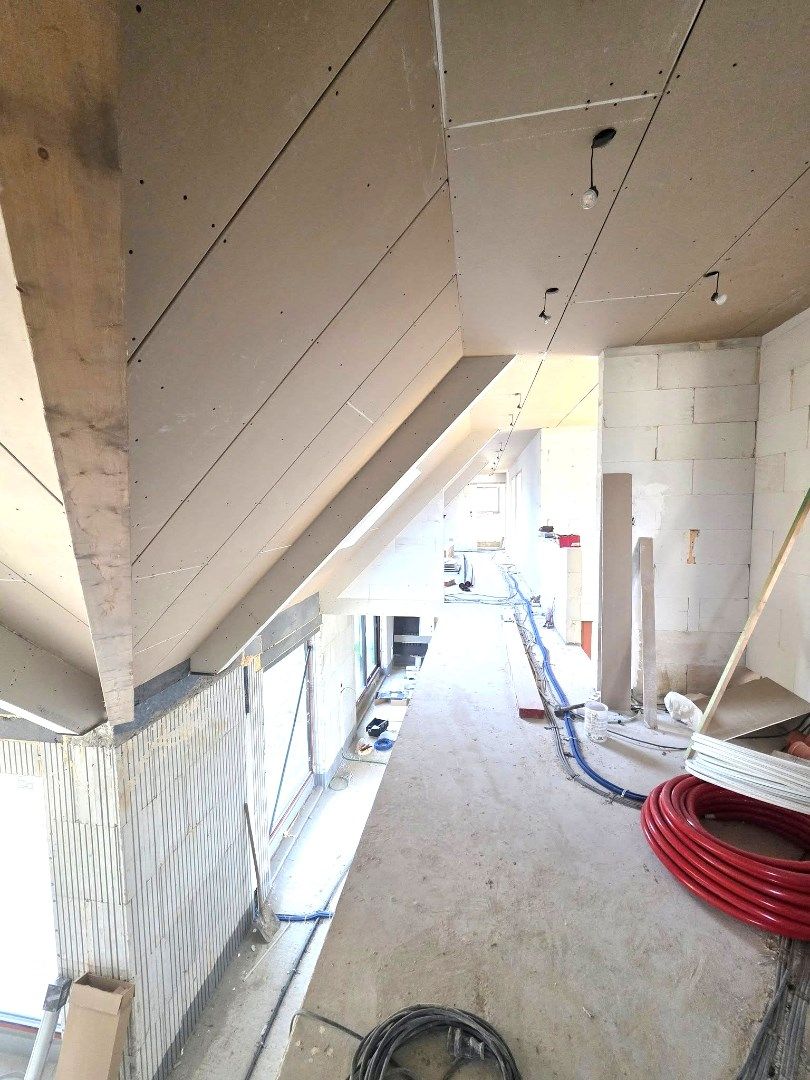 Ruime nieuwbouwvilla + hangar. foto 20