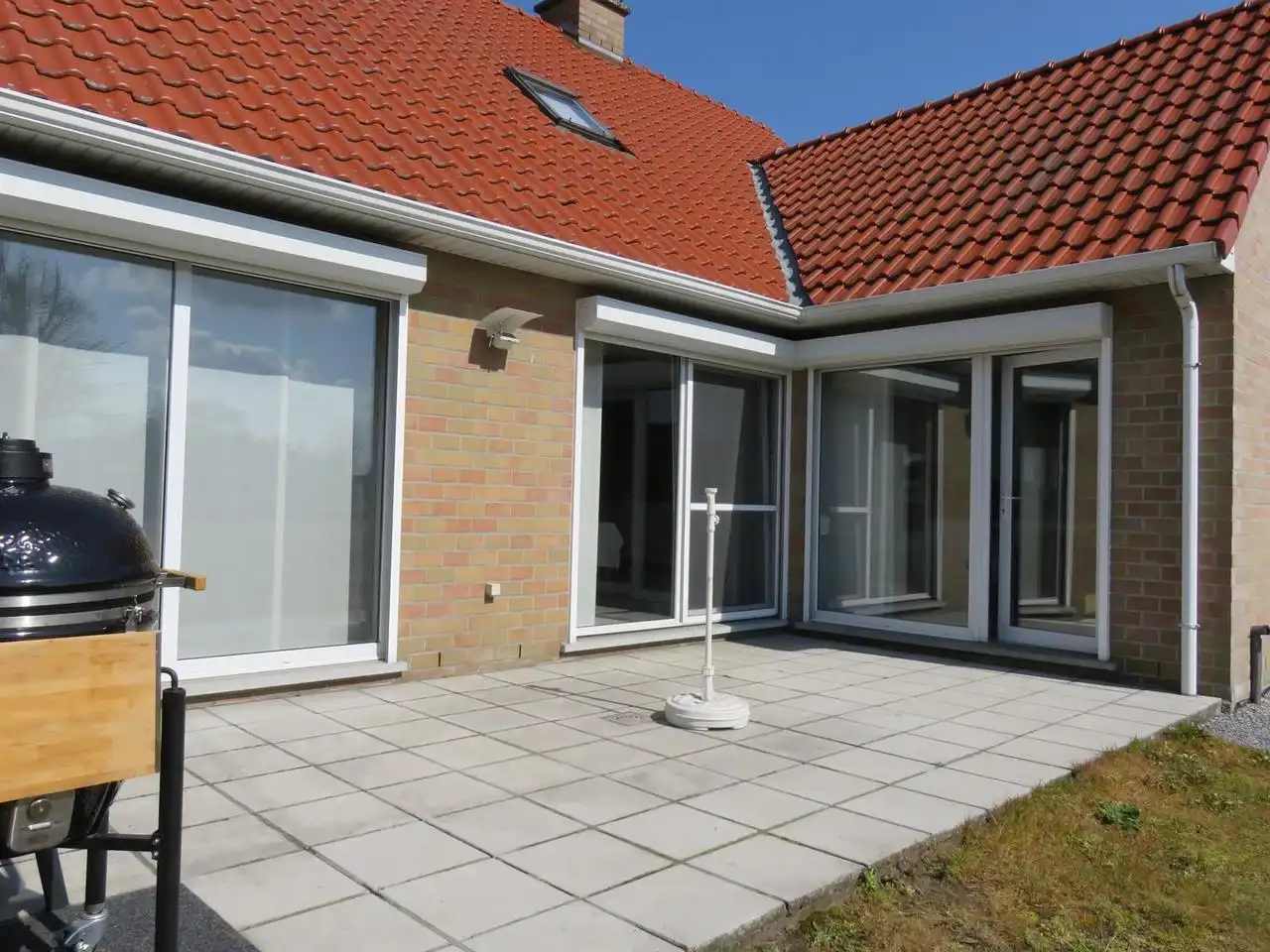 Instapklare, energiezuinige lichtrijke woning met rust, grote tuin en open vergezichten! foto 14