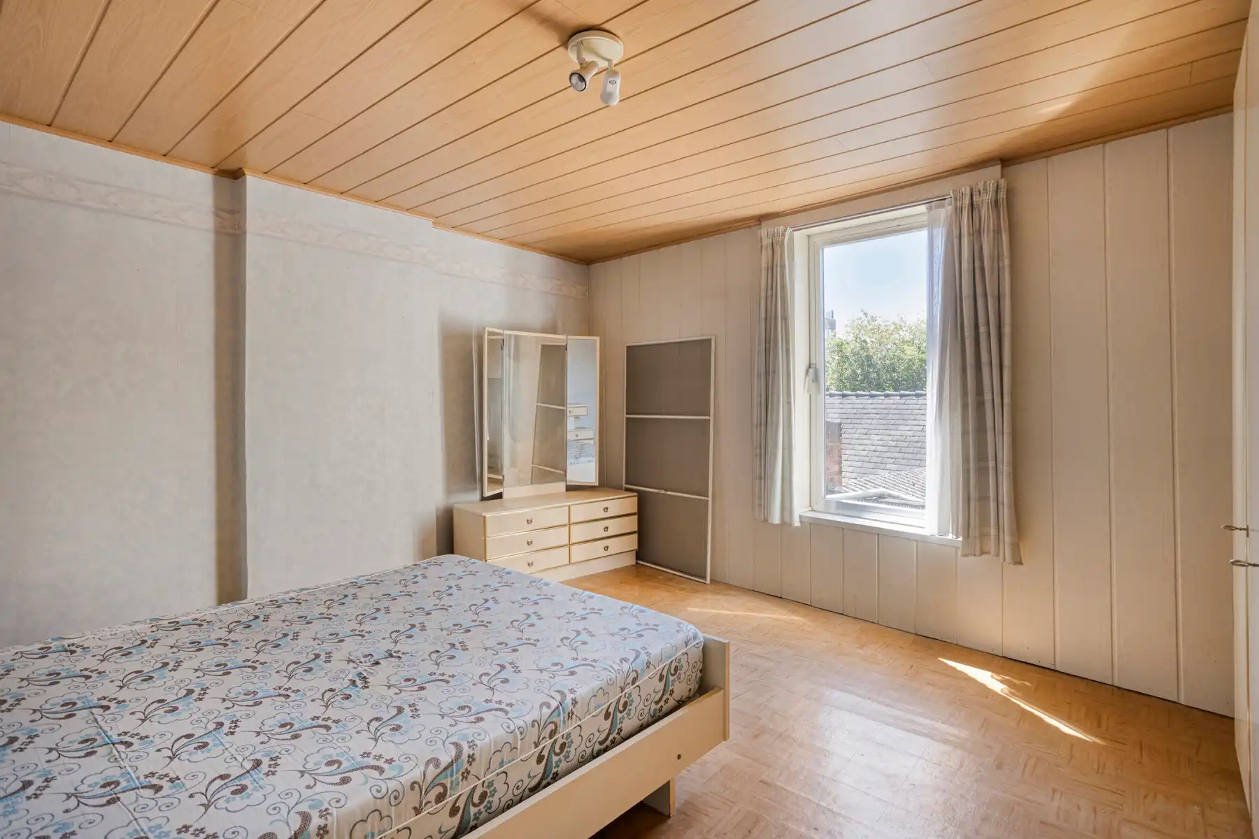 Te renoveren woning in het centum van Wetteren foto 11