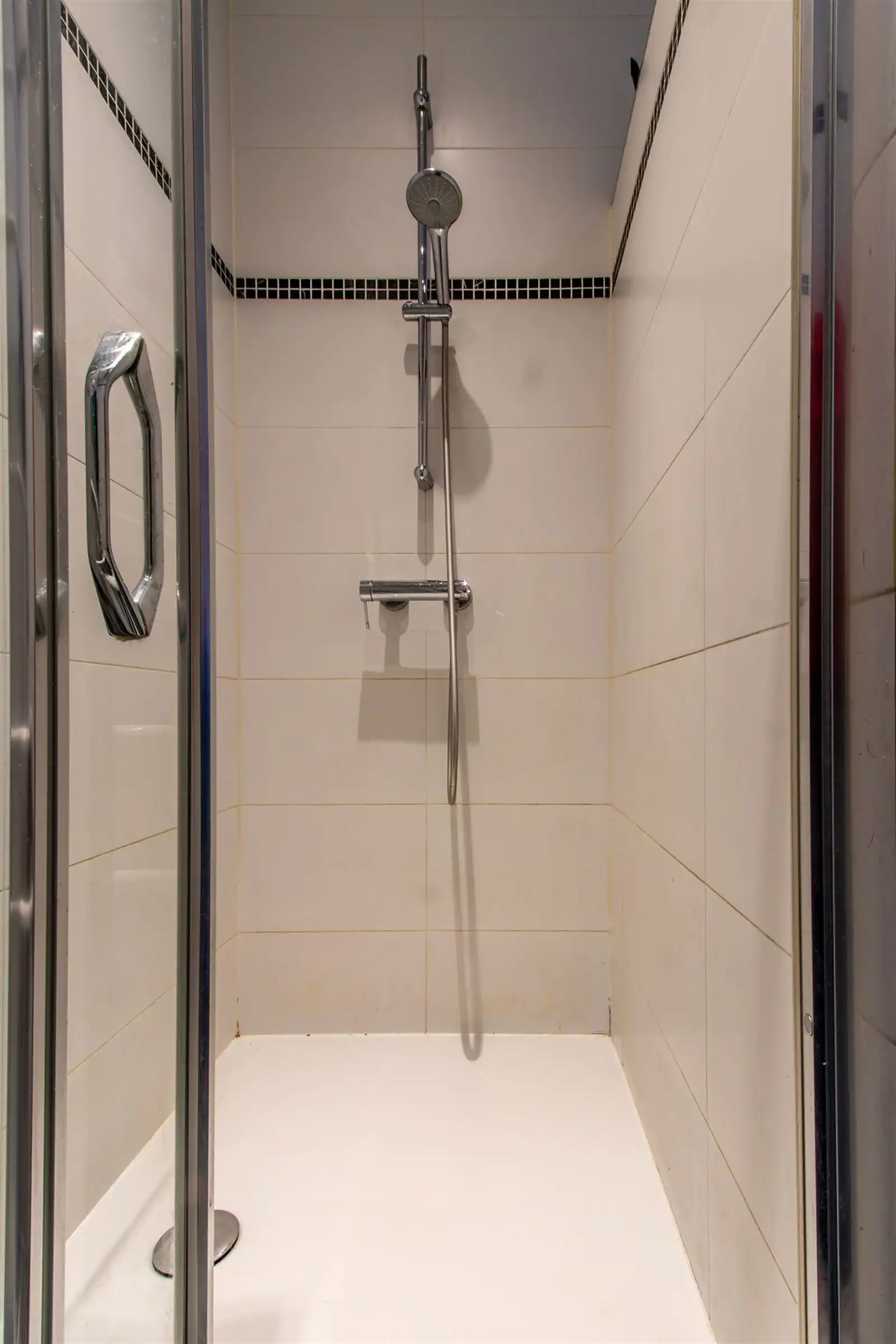 Appartement op de gelijkvloerse verdieping met 2 slaapkamers, terras & tuin en staanplaats  foto 14