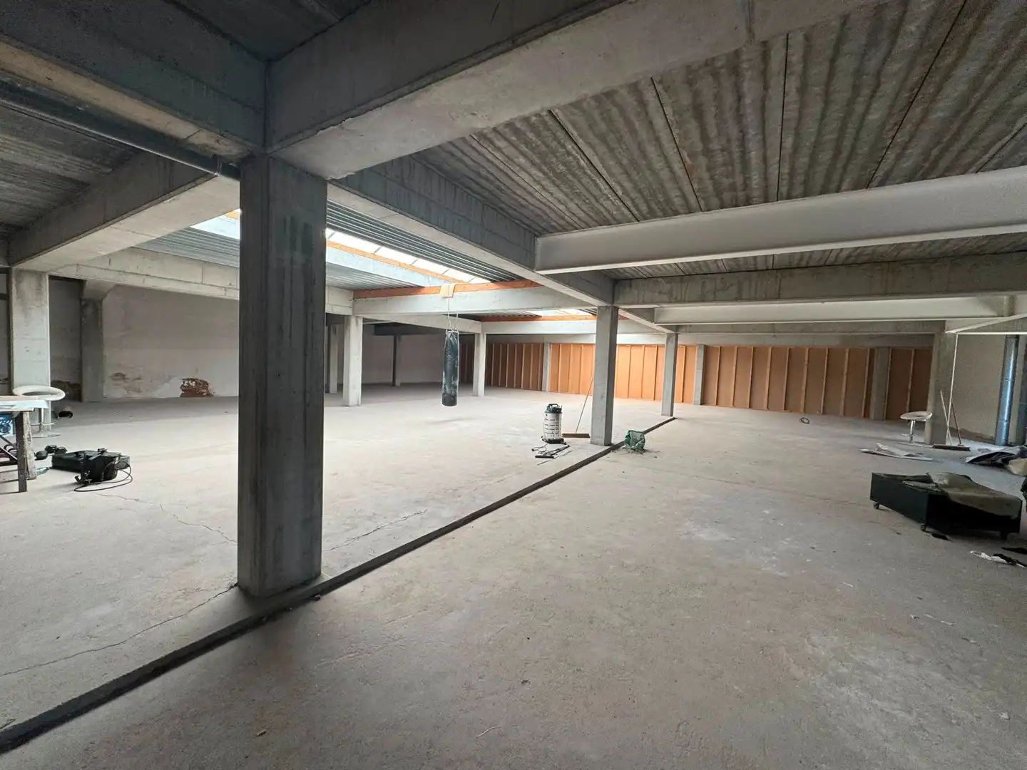 Ruim handelspand van 525 m² in het commerciële hart van Berchem foto 7