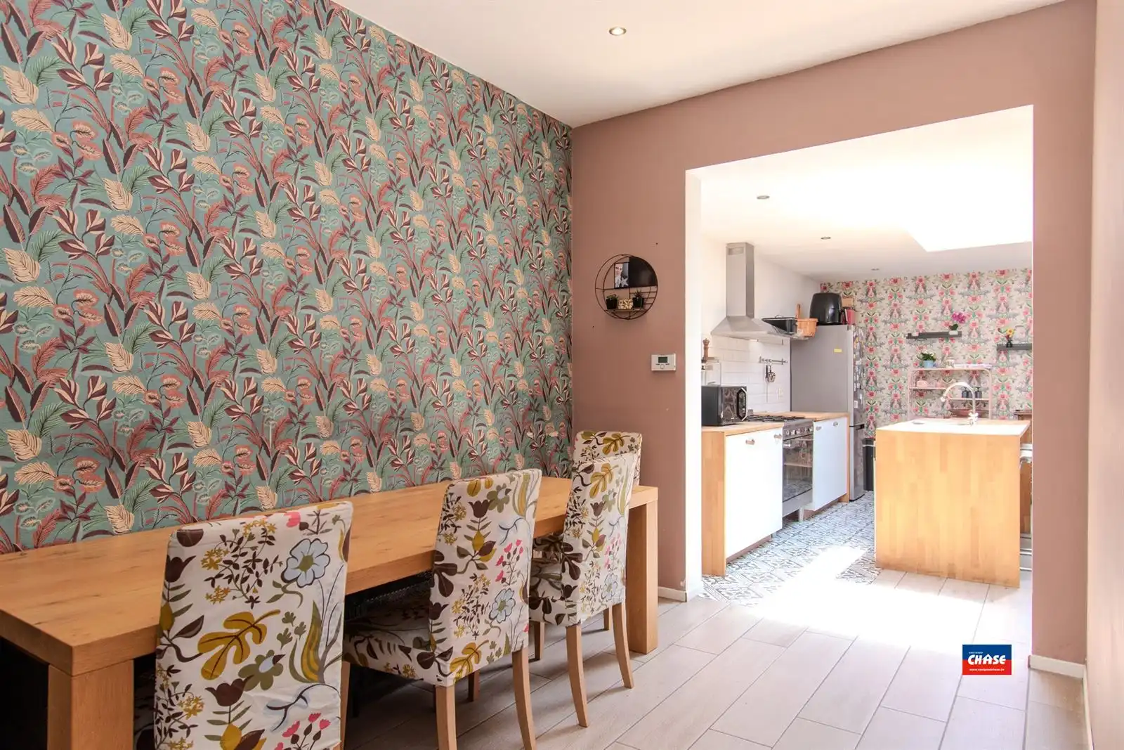 Instapklare gezinswoning met 3 slaapkamers en tuin foto 4