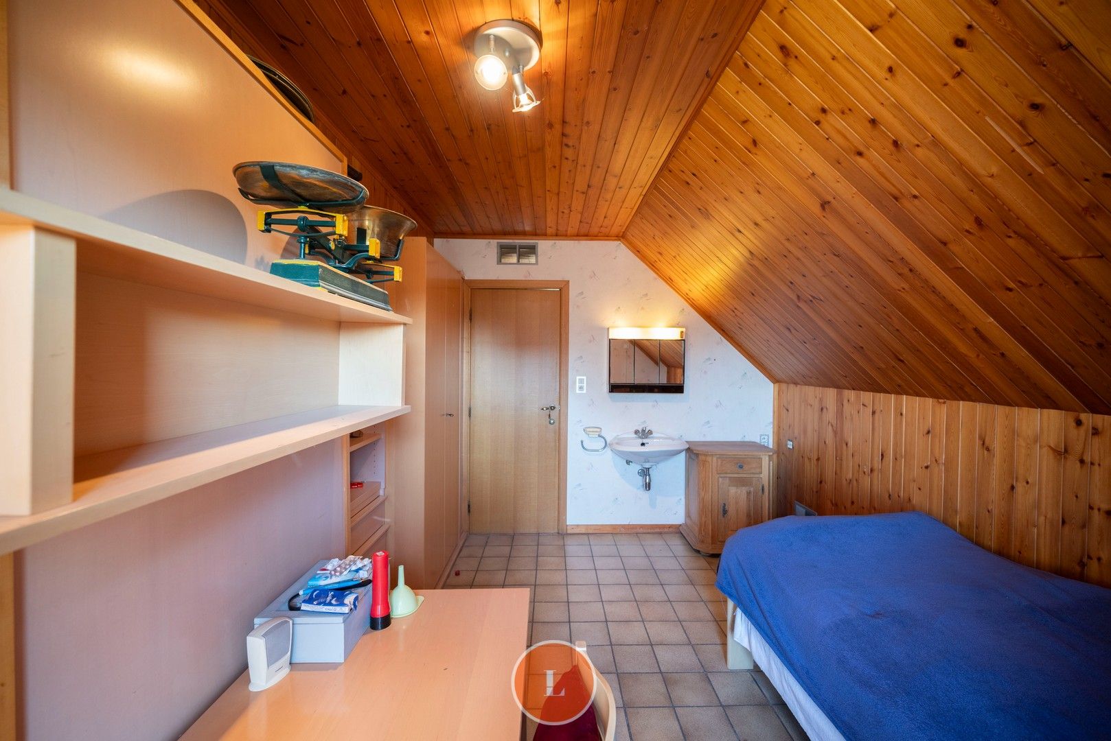 ruime en rustig gelegen woning met 5 slaapkamers en dubbele garage foto 14
