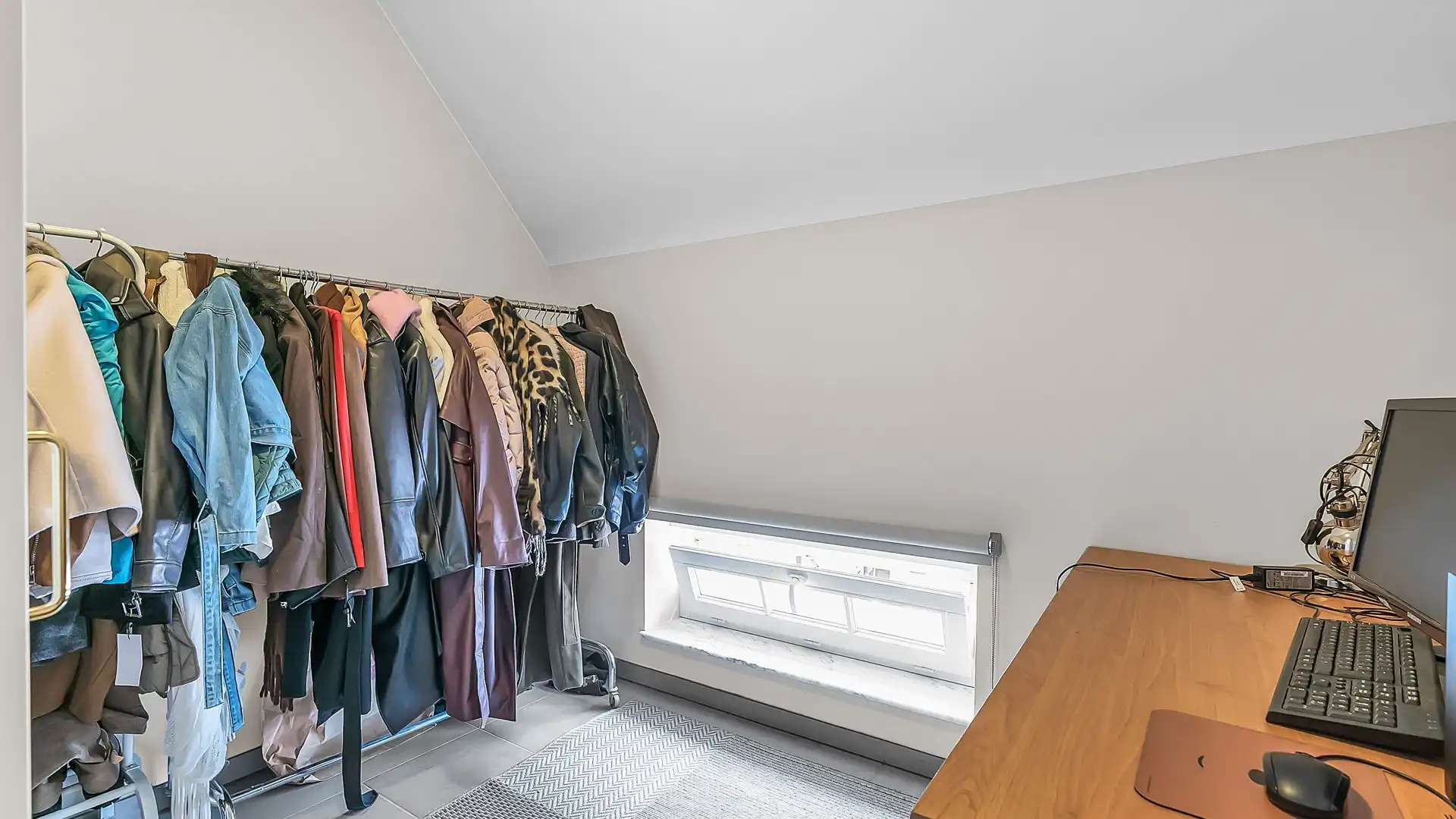 Unieke loft met terras en private parking. Uitstekende ligging aan de vernieuwde Markt. foto 15