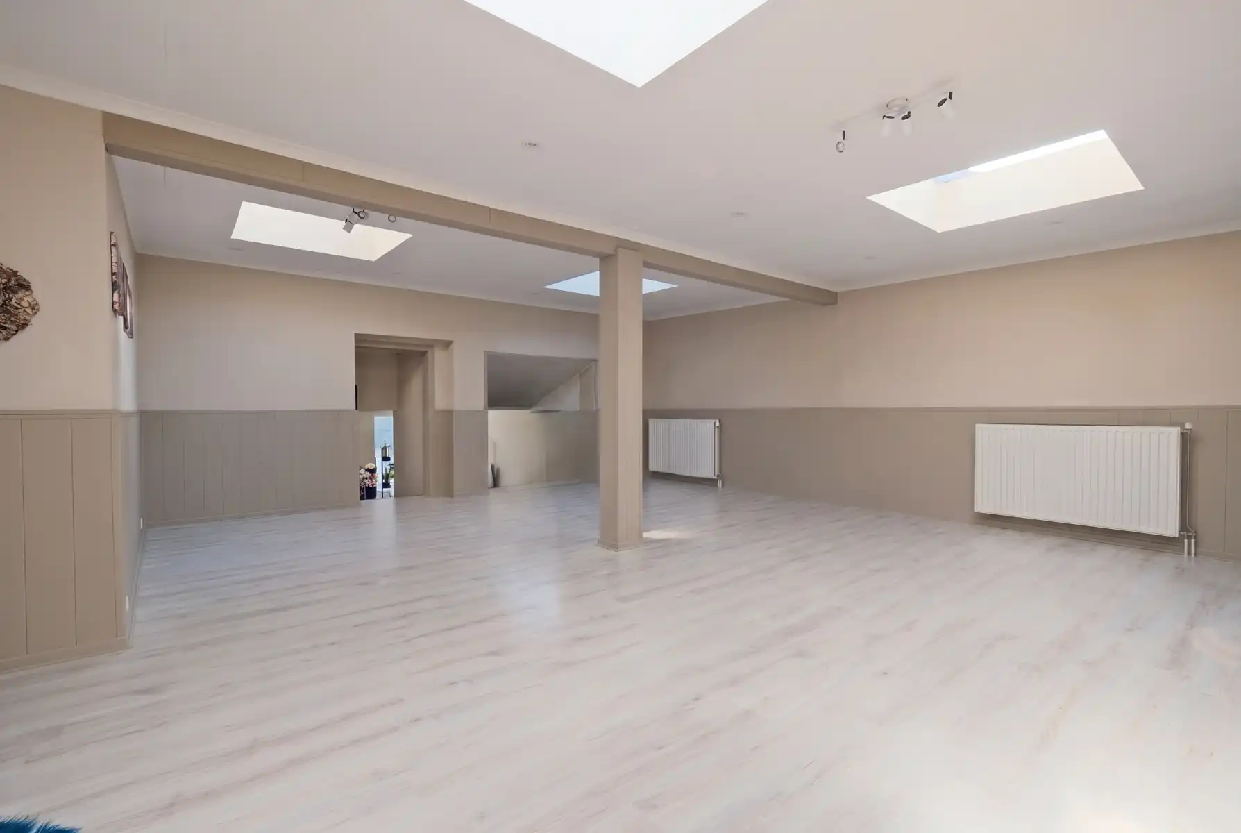 Gebouw te koop foto 9