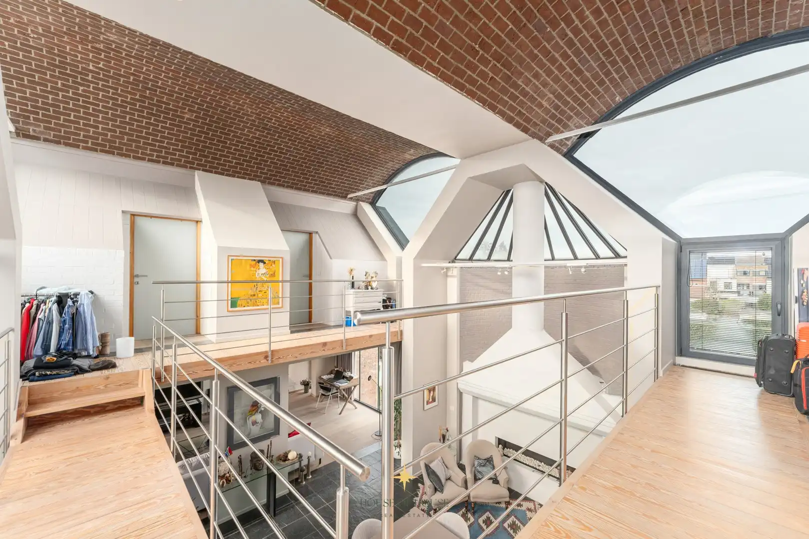 Uniek gerenoveerde architectenwoning te Sint-Kruis met ruime praktijkruimte foto 8